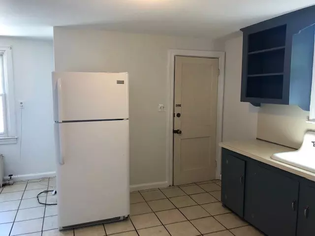 Kitchen - 44 Slater Park Ave, Pawtucket, RI 02861 photo 7 of 7