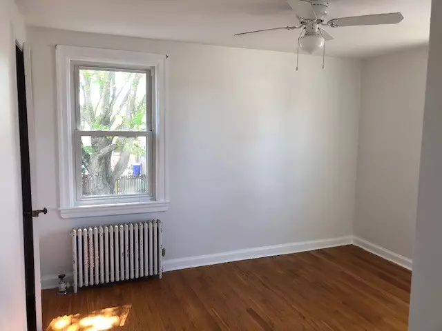 Bedroom - 44 Slater Park Ave, Pawtucket, RI 02861 photo 2 of 4