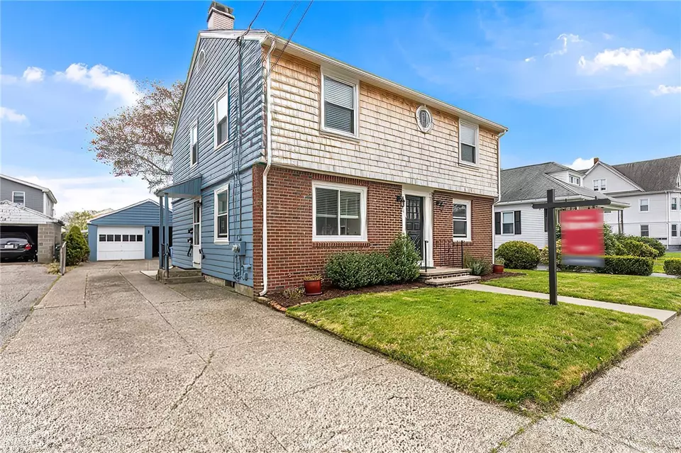 Exterior - 44 Slater Park Ave, Pawtucket, RI 02861 photo 2 of 10