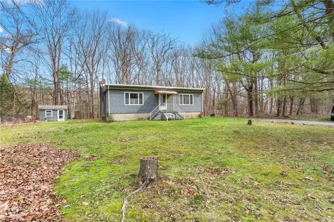 170 Limerock Rd, Smithfield, RI 02917