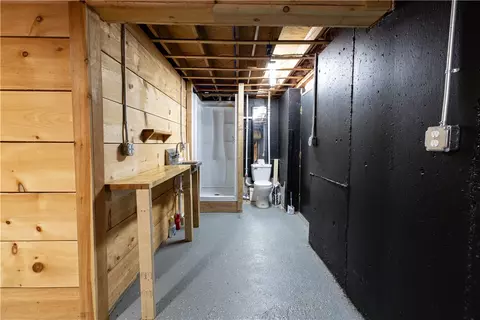 Bath - 981 Ten Rod Rd, Exeter, RI 02822 photo 3 of 3