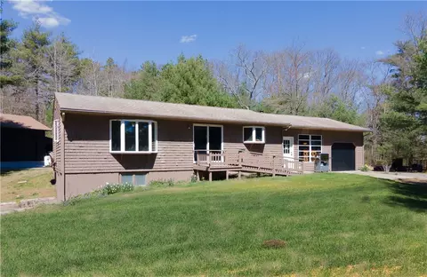 Exterior - 981 Ten Rod Rd, Exeter, RI 02822 photo 2 of 5