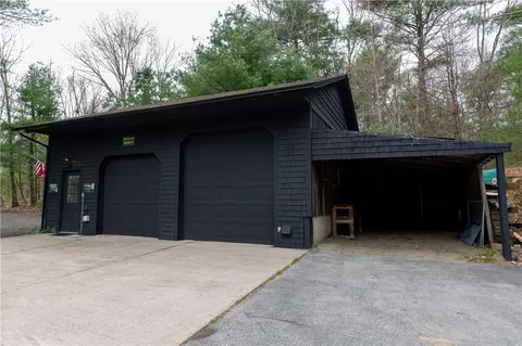 Exterior - 981 Ten Rod Rd, Exeter, RI 02822 photo 4 of 5
