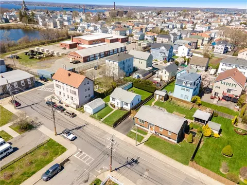 View/Area - 18 Orswell St, Fall River, MA 02724 photo 2 of 3