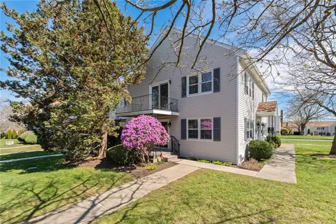 2970 Mendon Rd #52, Cumberland, RI 02864