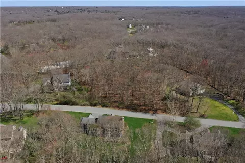 0 Sakonnet Ridge Rd, Tiverton, RI 02878