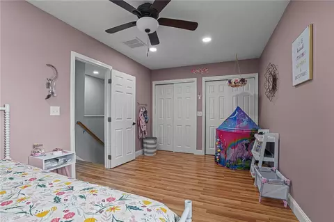 Bedroom - 19 Prudence Ln, Warren, RI 02885 photo 4 of 13