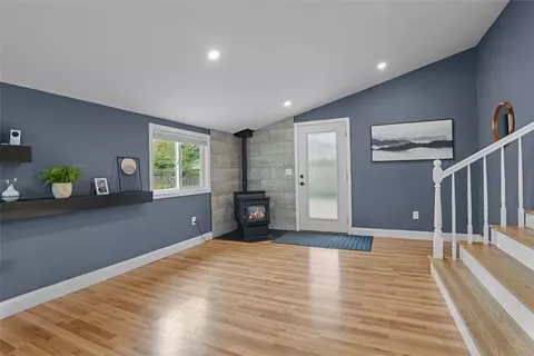 Other - 19 Prudence Ln, Warren, RI 02885 photo 1 of 5