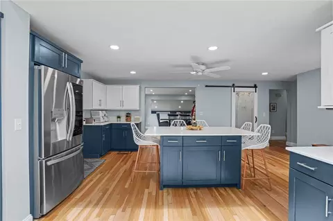 Kitchen - 19 Prudence Ln, Warren, RI 02885 photo 2 of 7