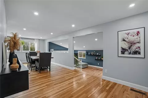 Dining - 19 Prudence Ln, Warren, RI 02885 photo 6 of 8