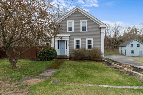 1129 Main St, Richmond, RI 02832