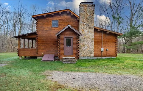 Exterior - 92 Killingly Rd, Foster, RI 02825 photo 4 of 8