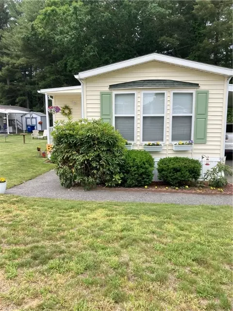 27 Lane F Ln, Coventry, RI 02816 photo 6