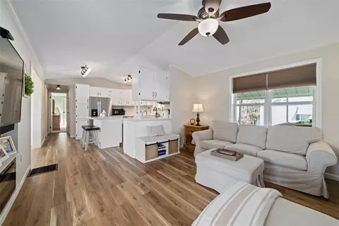 27 Lane F Ln, Coventry, RI 02816 photo 16