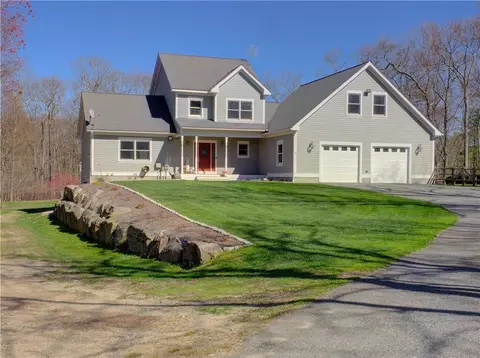 11 Teaberry Dr, Glocester, RI 02814