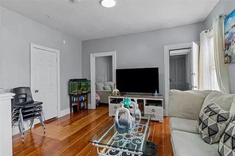 Living - 804 Main St, Pawtucket, RI 02860 photo 3 of 8