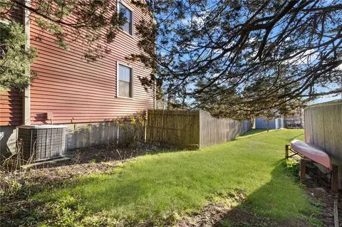 Exterior - 5 Jerome Ave, Warwick, RI 02889 photo 7 of 10