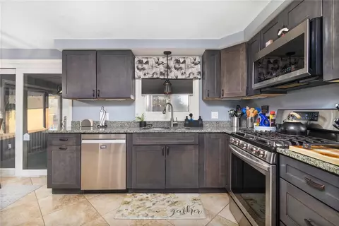 Kitchen - 5 Jerome Ave, Warwick, RI 02889 photo 2 of 6