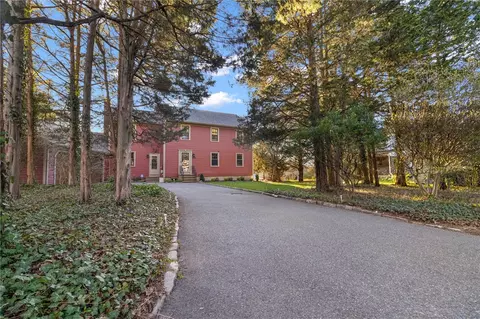 Exterior - 5 Jerome Ave, Warwick, RI 02889 photo 3 of 10