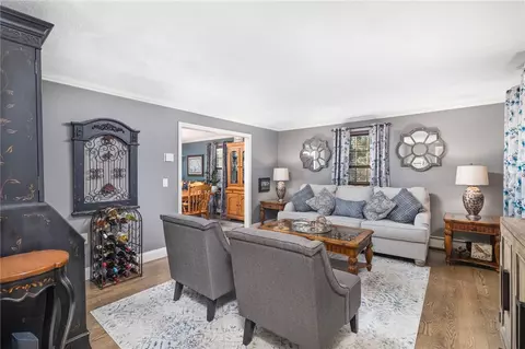 Living - 5 Jerome Ave, Warwick, RI 02889 photo 3 of 3
