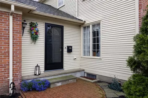 Exterior - 2 Lansdowne Rd, Warwick, RI 02888 photo 3 of 16