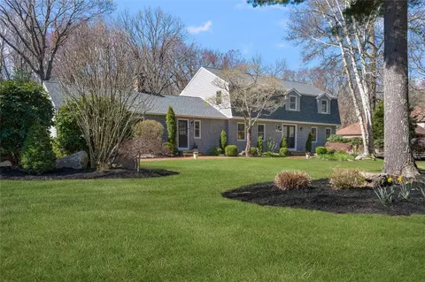 425 Stone Ridge Dr, East Greenwich, RI 02818