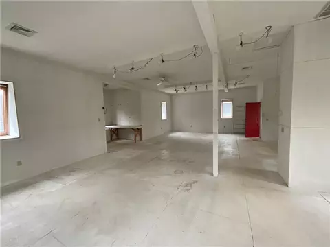 Exterior - 672 Washington St, Coventry, RI 02816 photo 5 of 8