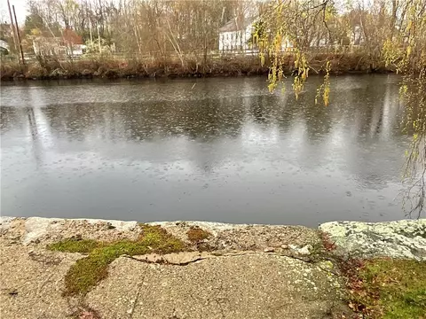 View/Area - 672 Washington St, Coventry, RI 02816 photo 3 of 3