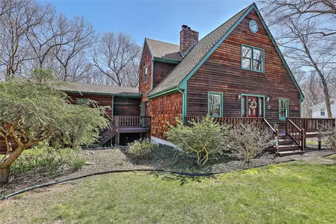 210 John Franklin Rd, Coventry, RI 02816