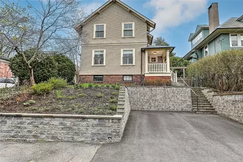 131 Congdon St, Providence, RI 02906