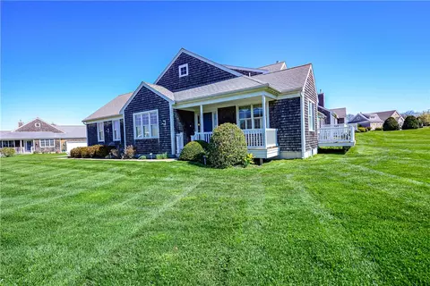 12 Sanderling Way #C, Middletown, RI 02842