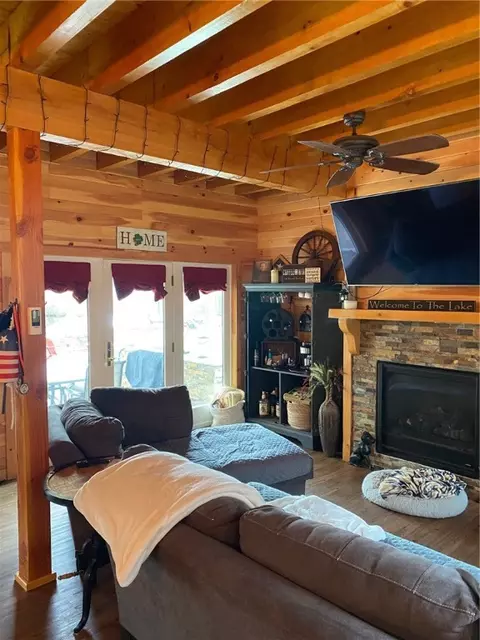 Bedroom - 162 Indian Trail Trl, Glocester, RI 02814 photo 3 of 4