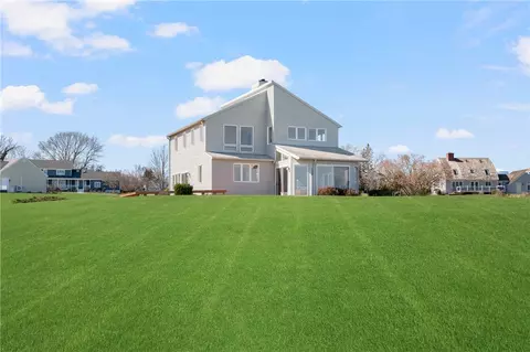 120 Roger Williams Ct, Portsmouth, RI 02871