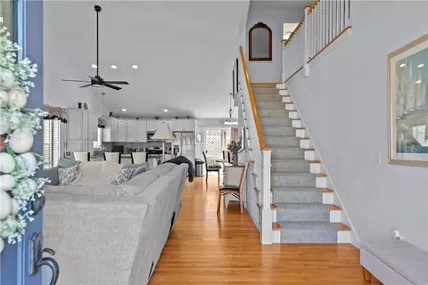 85 Brandywyne Ct, South Kingstown, RI 02879