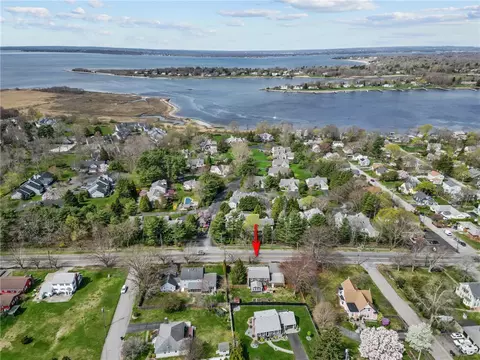 View/Area - 992 Main St, Warren, RI 02885 photo 5 of 5