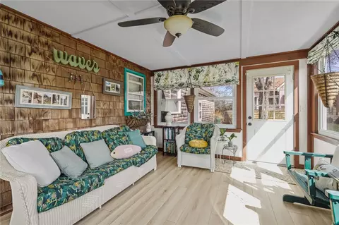Living - 992 Main St, Warren, RI 02885 photo 7 of 7