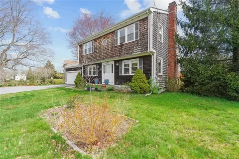 Exterior - 992 Main St, Warren, RI 02885 photo 11 of 11