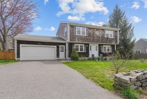 992 Main St, Warren, RI 02885