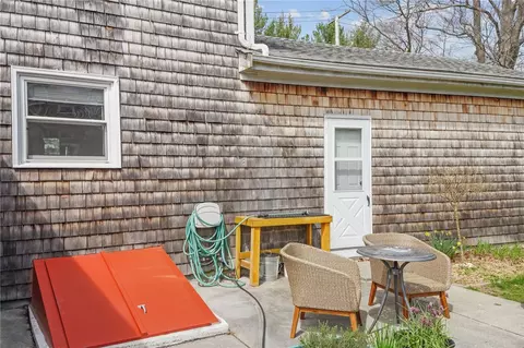 Exterior - 992 Main St, Warren, RI 02885 photo 6 of 11