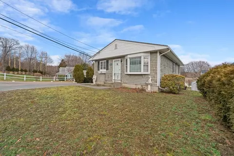 1223 Charles St, North Providence, RI 02904