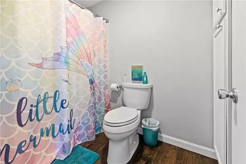 Bath - 23 Logan St, Warwick, RI 02889 photo 1 of 1
