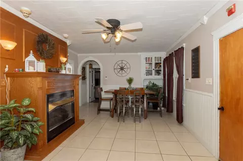 28 Emerson St, Woonsocket, RI 02895 photo 9