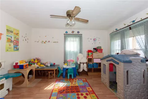 28 Emerson St, Woonsocket, RI 02895 photo 5