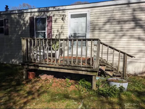 202 Long Highway Hwy, Little Compton, RI 02837