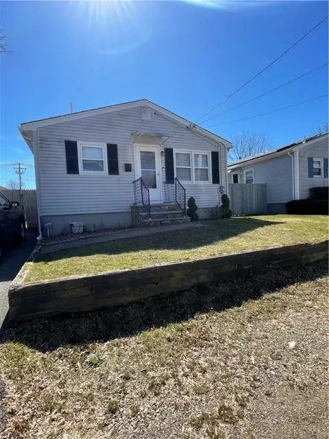 7 Wolfe St, Providence, RI 02909