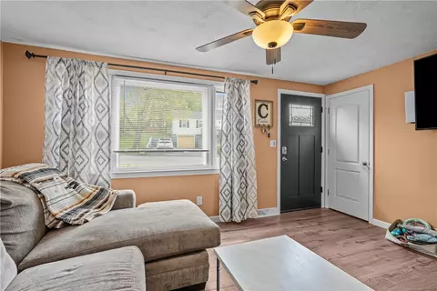 Entry Way - 87 Barton Ave, Warwick, RI 02889 photo 1 of 3