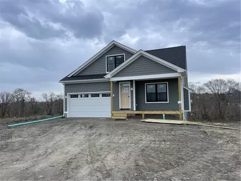 333 Freedom Trail Dr, Portsmouth, RI 02871