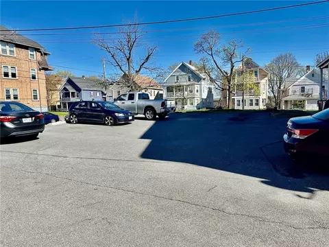 455 Carrington Ave, Woonsocket, RI 02895 photo 4