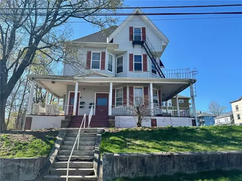 455 Carrington Ave, Woonsocket, RI 02895 photo 2