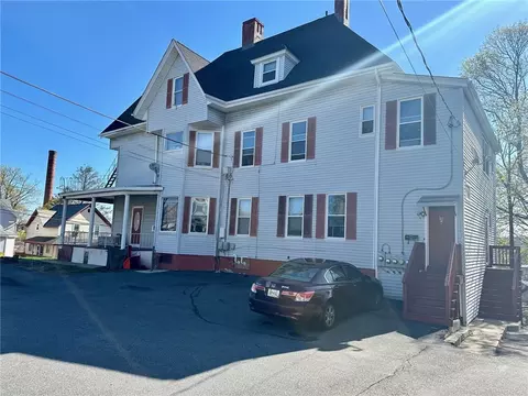 455 Carrington Ave, Woonsocket, RI 02895 photo 3